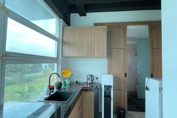 Laman Seri Business Park