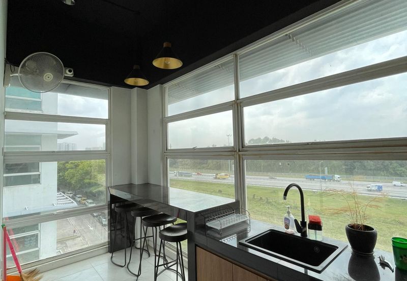 Laman Seri Business Park