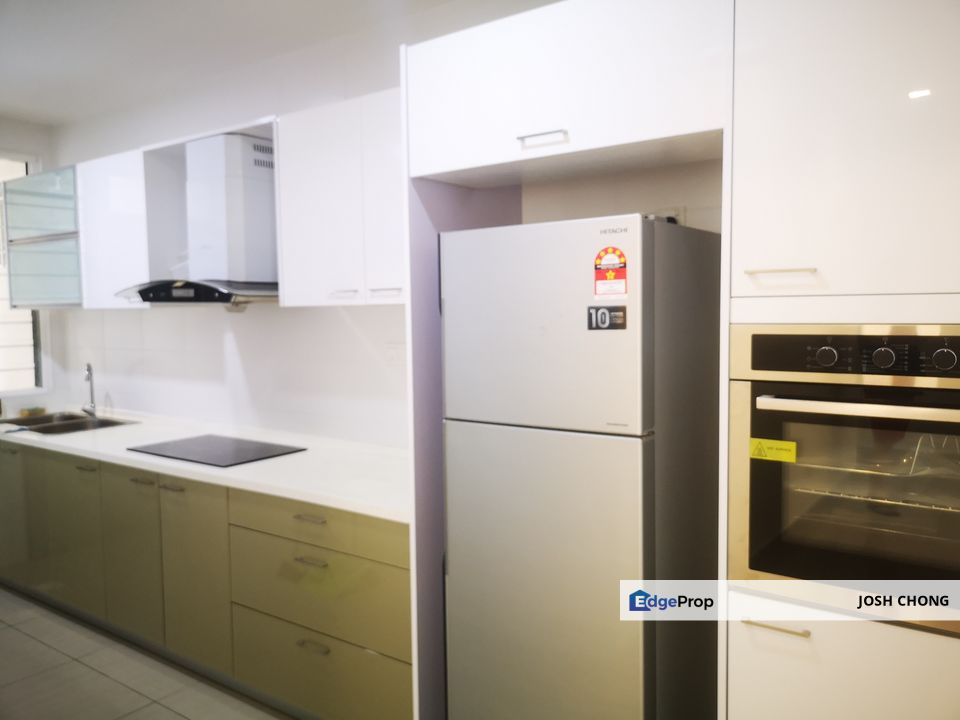 Beautiful Home Value Buy Strategic Location Well Kept Freehold, Selangor, Saujana 