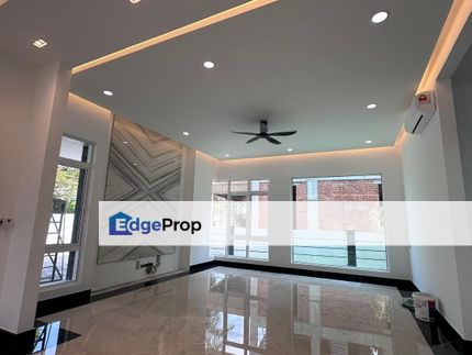Bungalow in Taman Equine Seri Kembangan Renovated for SALE, Selangor, Seri Kembangan