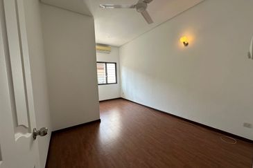 Sunway SPK Two and Half Storey House for Sale