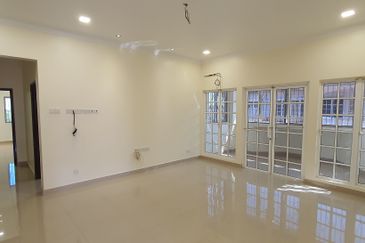 Beautiful Semi Detached in Bandar Puteri Puchong 9 For SALE