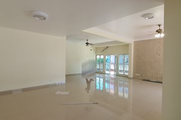 Beautiful Semi Detached in Bandar Puteri Puchong 9 For SALE