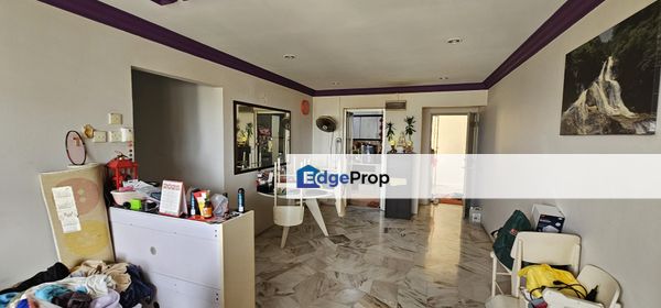 Beautiful Renovated Saraka Apartment Puchong for SALE, Selangor, Puchong