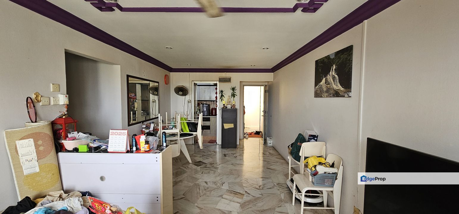 Beautiful Renovated Saraka Apartment Puchong for SALE, Selangor, Puchong