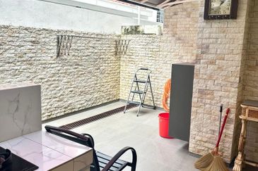 Taman Desa Old Klang Road Double Storey Fully Renovated for Sale