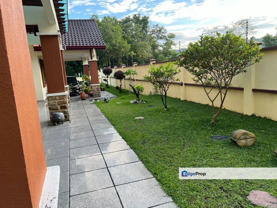 Beautiful Bungalow in Kota Damansara Section 9 for Sale, Selangor, Kota Damansara