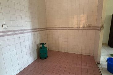 Sri Angkasa Apartment, Seksyen 28