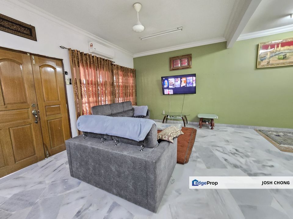 Beautiful Home Renovated Gated Guarded Walking To Chinese School & LRT Station, Selangor, Subang Jaya