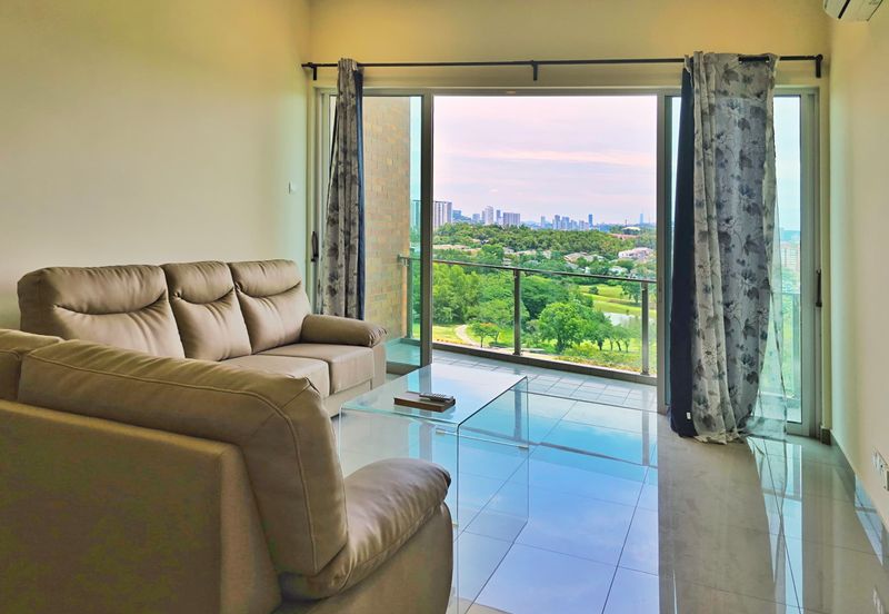 Value Buy Property Top Floor with Golf View Walking To UTAR Freehold