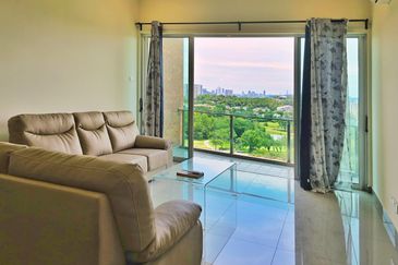 Value Buy Property Top Floor with Golf View Walking To UTAR Freehold