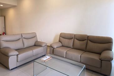 Value Buy Property Top Floor with Golf View Walking To UTAR Freehold