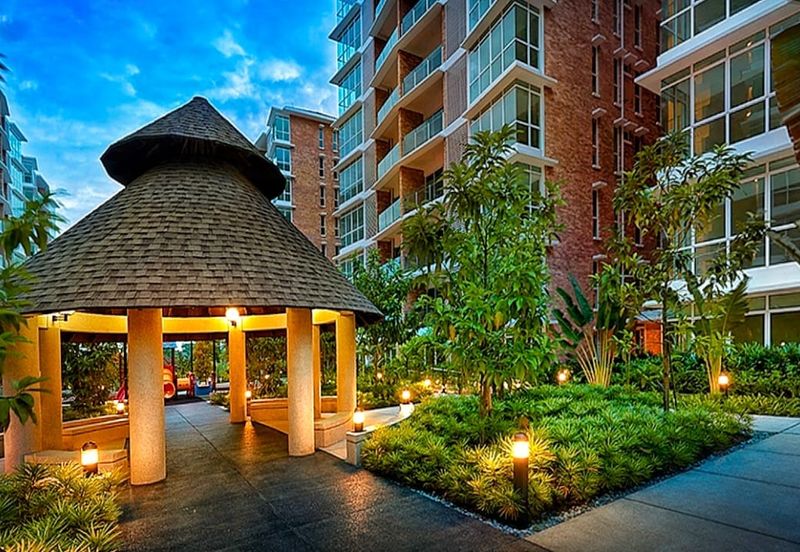 Value Buy Property Top Floor with Golf View Walking To UTAR Freehold