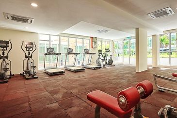 Value Buy Property Top Floor with Golf View Walking To UTAR Freehold