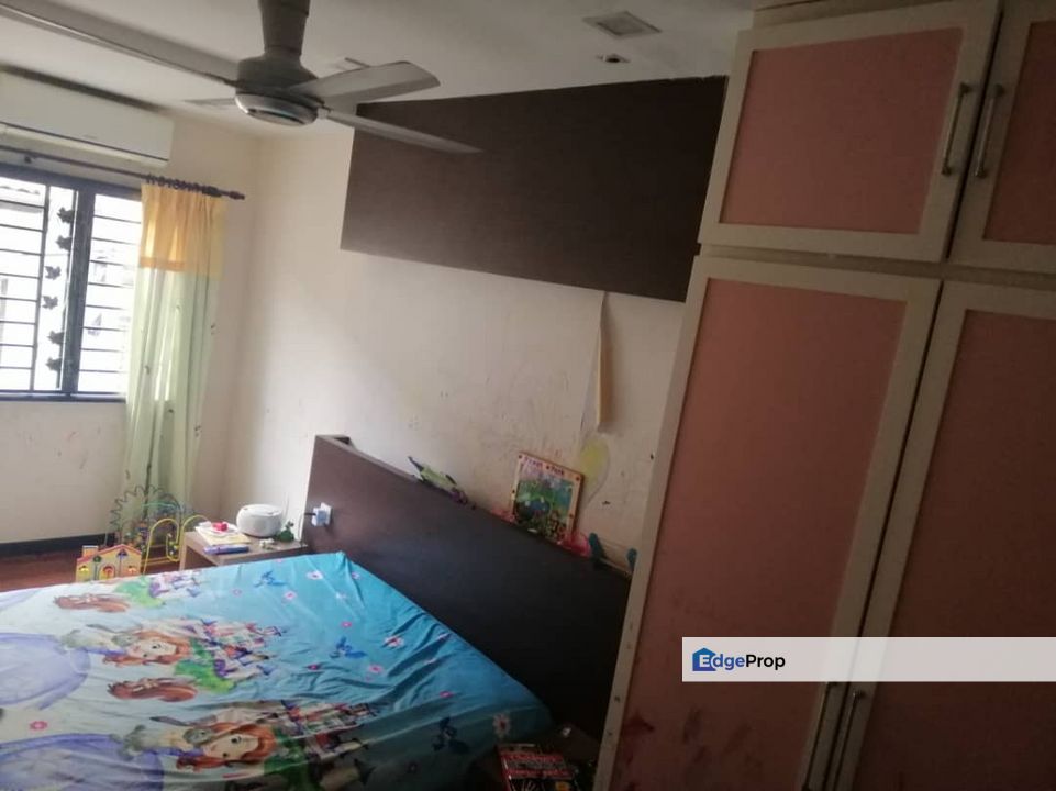 Puchong Hartamas 1 Kim Crest Fully Renovated Two and Half storey for Sale, Selangor, Puchong