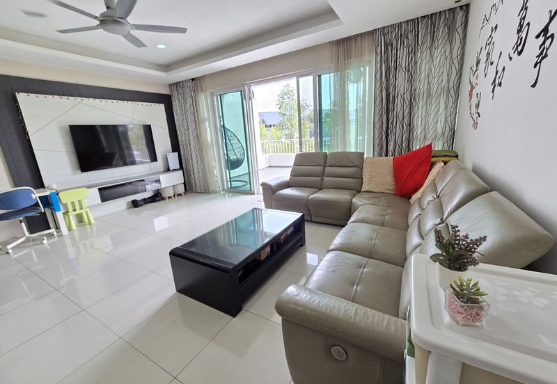 The Mews @ The Glades