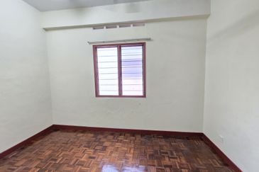 Subang Perdana Goodyear Court 8