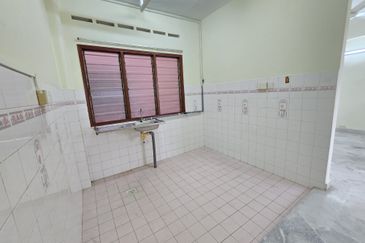 Subang Perdana Goodyear Court 8