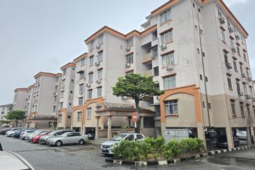 Subang Perdana Goodyear Court 8