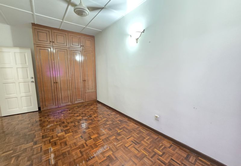 Happy Garden (Taman Gembira)