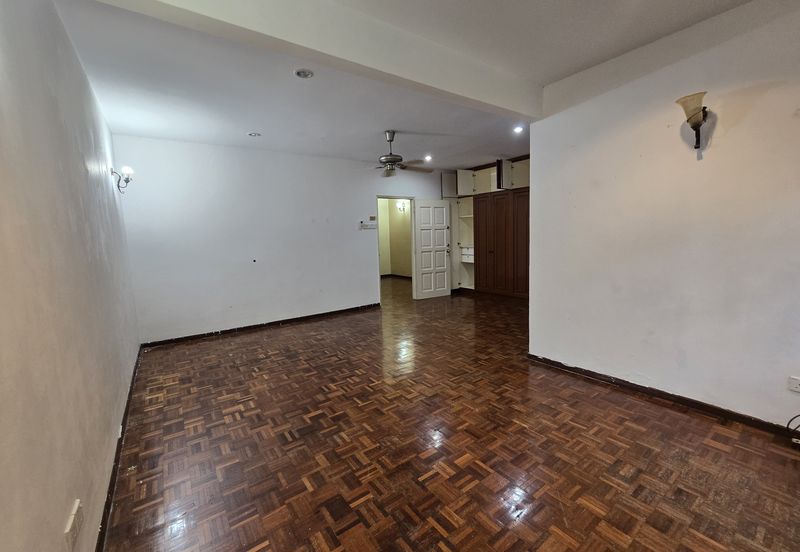 Happy Garden (Taman Gembira)