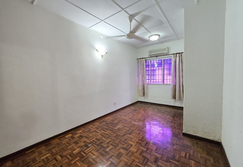 Happy Garden (Taman Gembira)