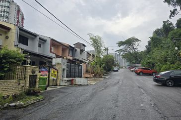 Happy Garden (Taman Gembira)