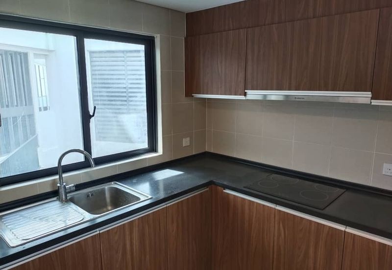 AraGreens Residences