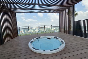 Beautiful Home Practical Layout Dual Keys Concept Strategic Location