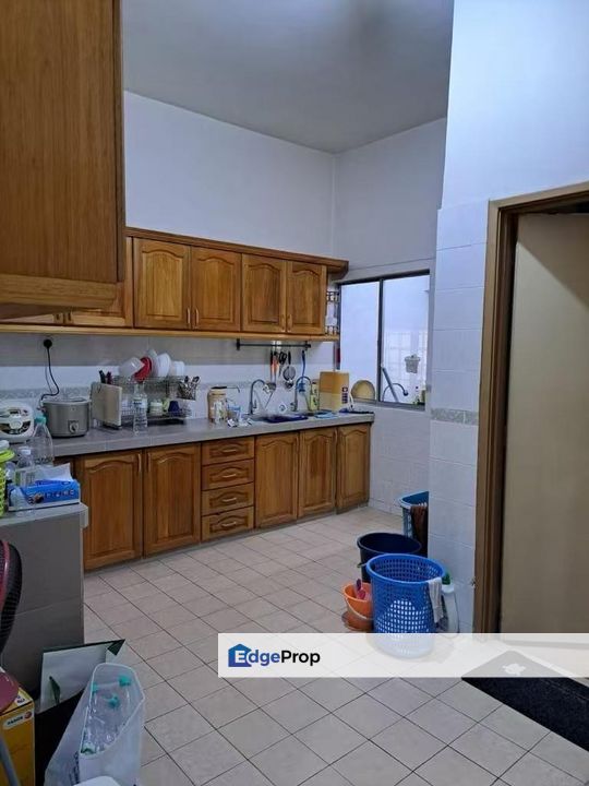 Beautiful Home Value Buy Property Renovated Extended Gated Guarded Freehold, Selangor, Shah Alam