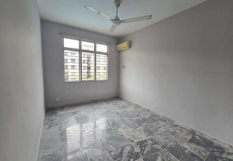 Subang Perdana Goodyear Court 8