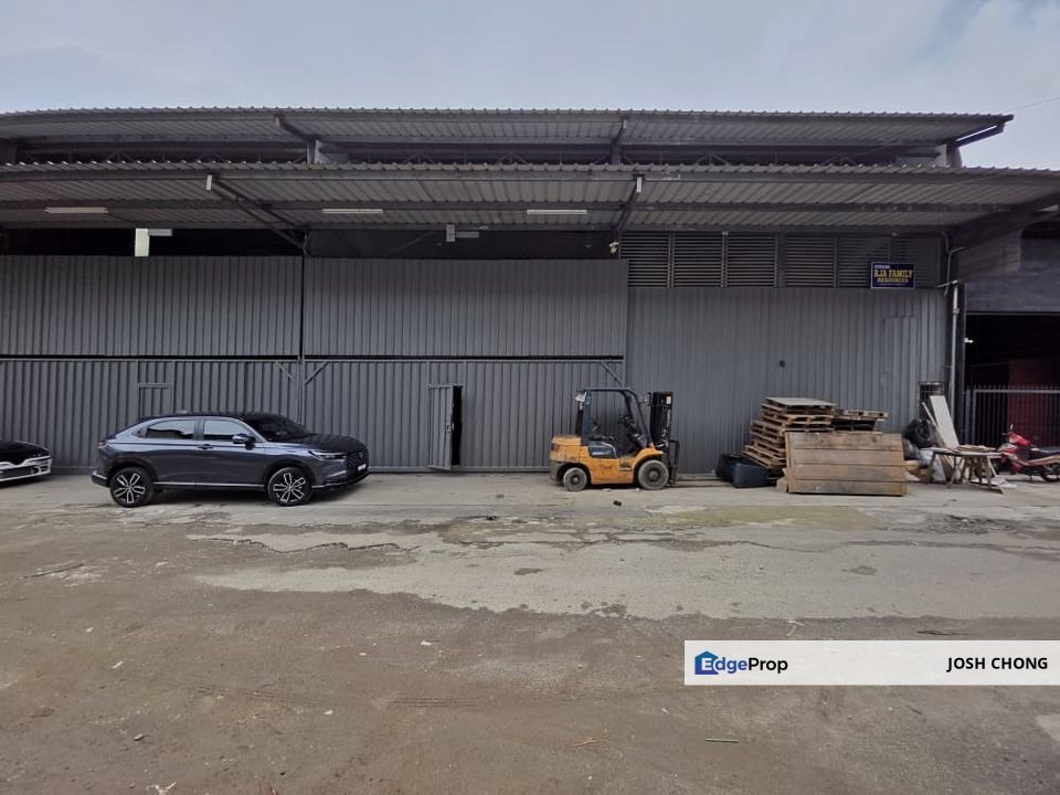 Link Factory 25'x80' Strategic Location Well Kept, Selangor, Subang Jaya