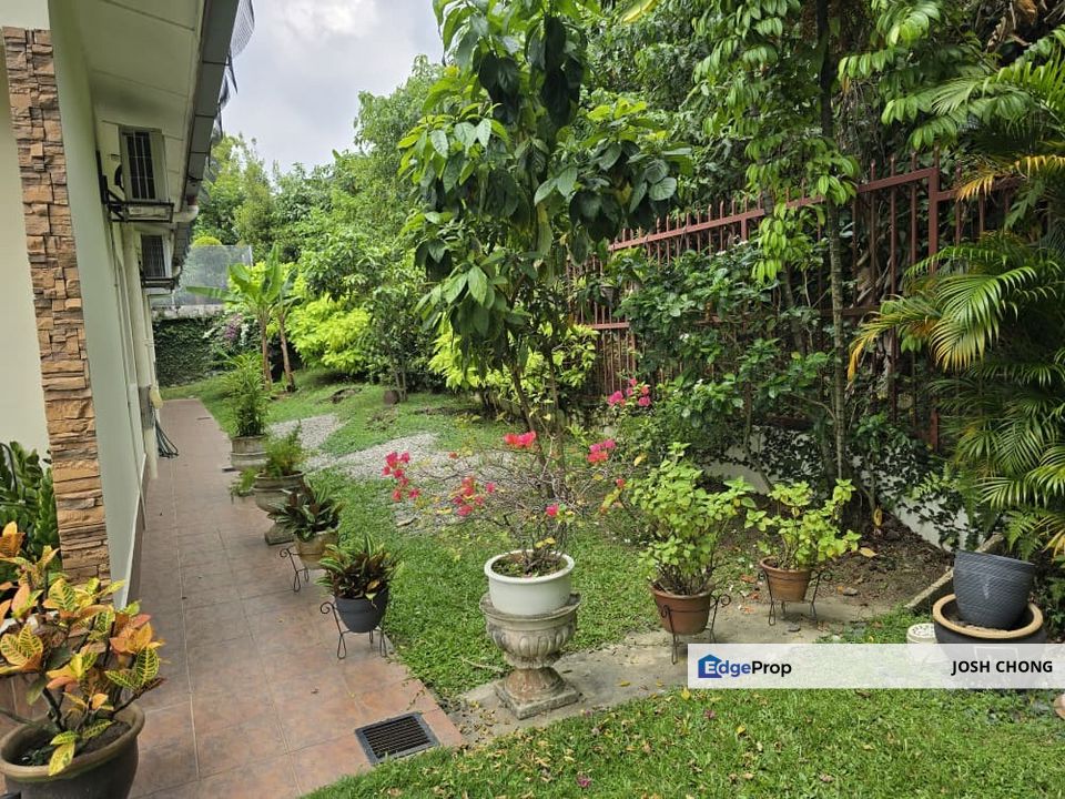 Beautiful Home Renovated Well Kept Strategic Location Near Aminities, Selangor, Petaling Jaya