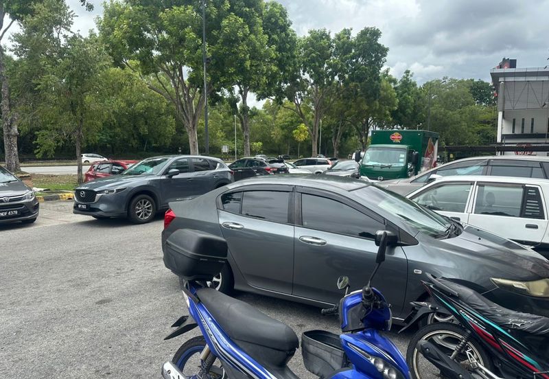 Prima Biz Hub, Taman Tasik Prima