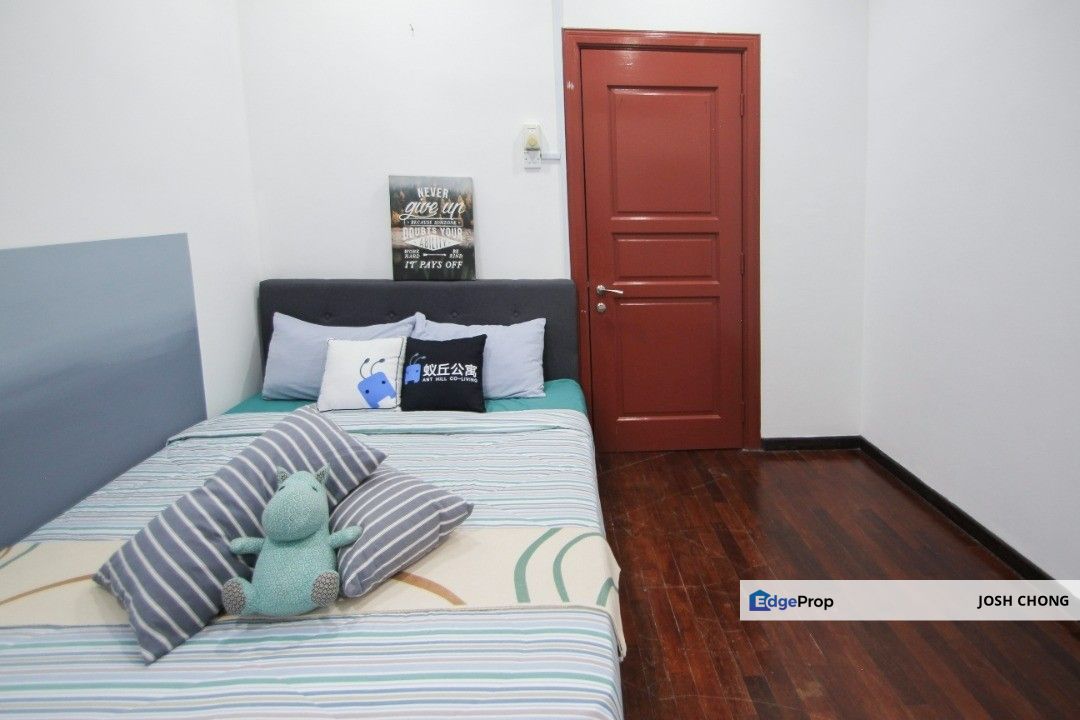 Walking To LRT Station and All Amenities Gated Guarded Fully Furnished, Selangor, Putra Heights