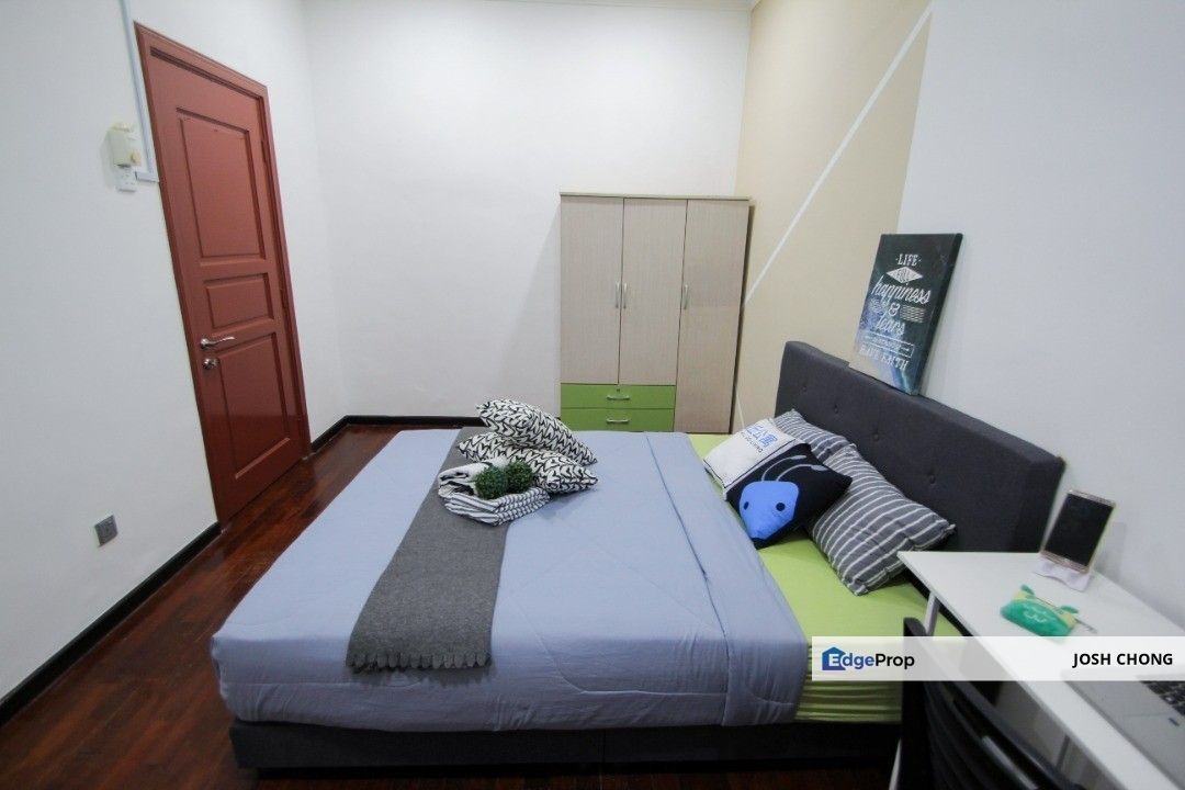 Walking To LRT Station and All Amenities Gated Guarded Fully Furnished, Selangor, Subang Jaya