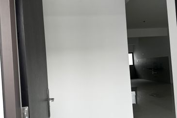 Serenia Anisa Phase 1