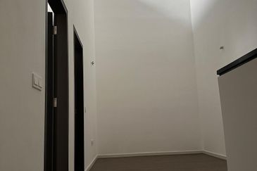 Serenia Anisa Phase 1