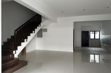 Serenia Anisa Phase 1