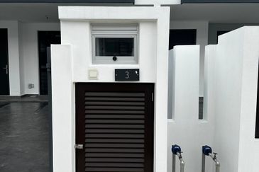 Serenia Anisa Phase 1