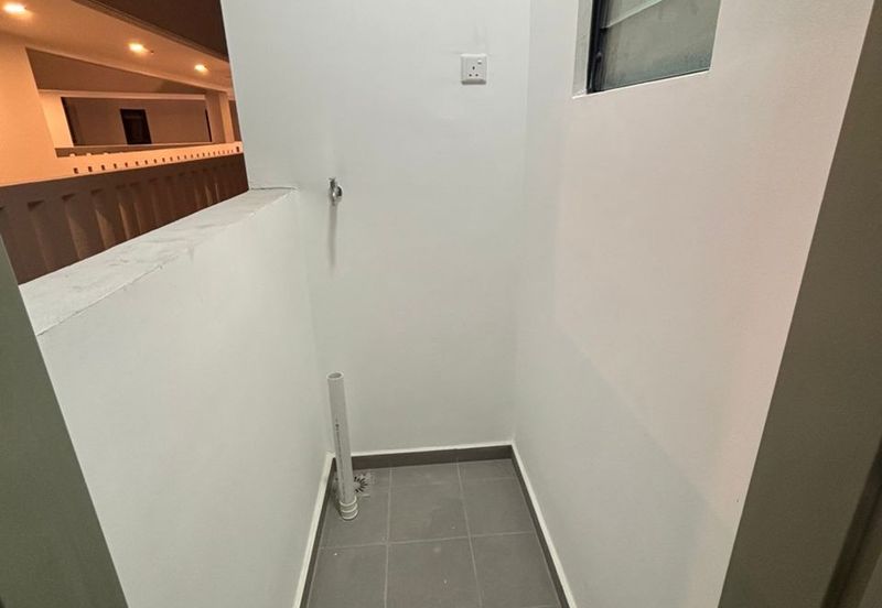 D'VINE RESIDENCES @ Damansara Perdana New Condo Fully Furnished