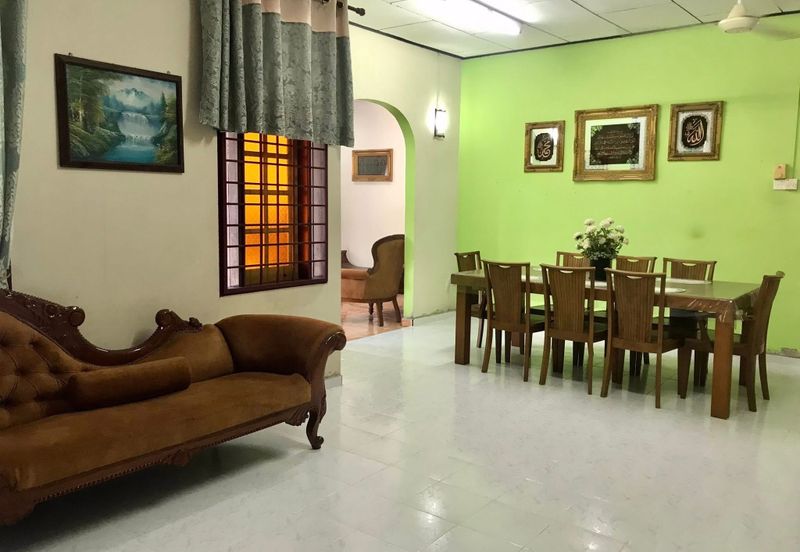 Banglo Setingkat Dekat Drawbridge Kuala Terengganu