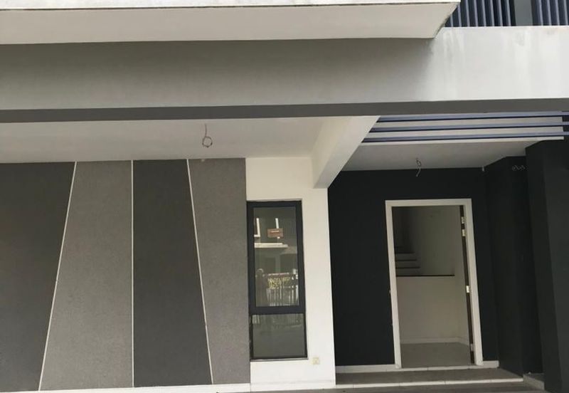 Hemingway Residence @ Bandar Seri Coalfields