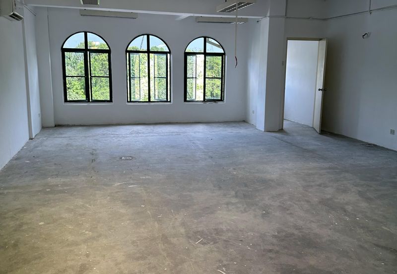 Taipan Business Centre, USJ 10