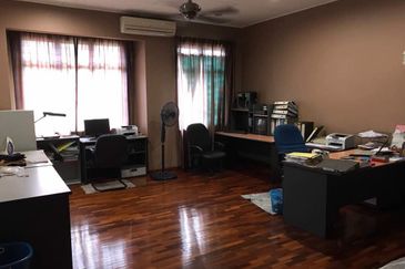 Canal Gardens, Kota Kemuning