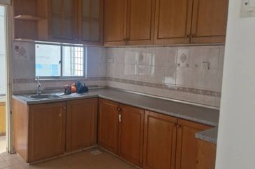 Subang Perdana Goodyear Court 10