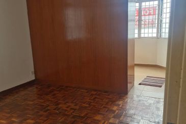 Subang Perdana Goodyear Court 10