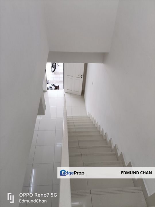 Dato Demang, Taman Equine, Seri Kembangan 2 storey link house for Sale, Selangor, Puchong South