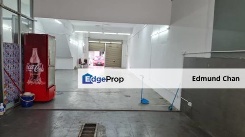 Bukit Puchong, 3 storey shop, Puchong, tenanted, facing condo, Selangor, Puchong