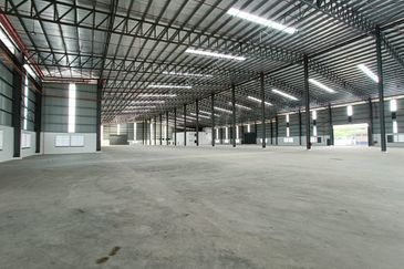 West Port, Pulau Indah